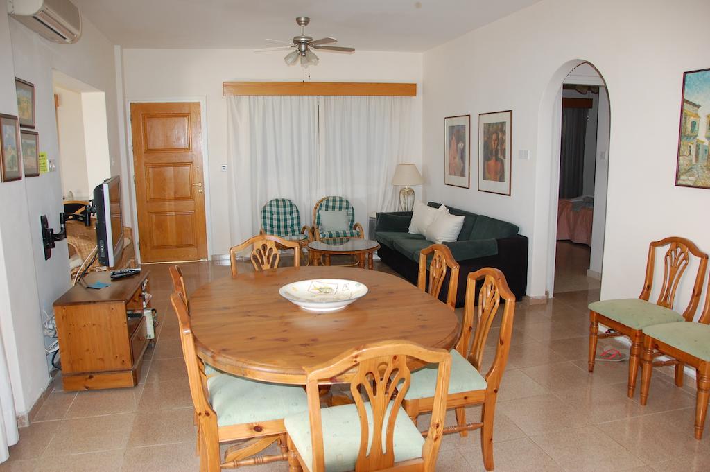 Villa Chrysanthia Polis Room photo