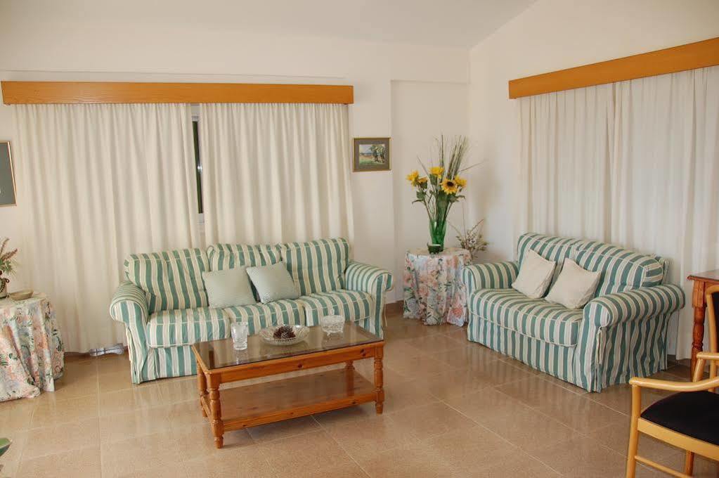 Villa Chrysanthia Polis Exterior photo